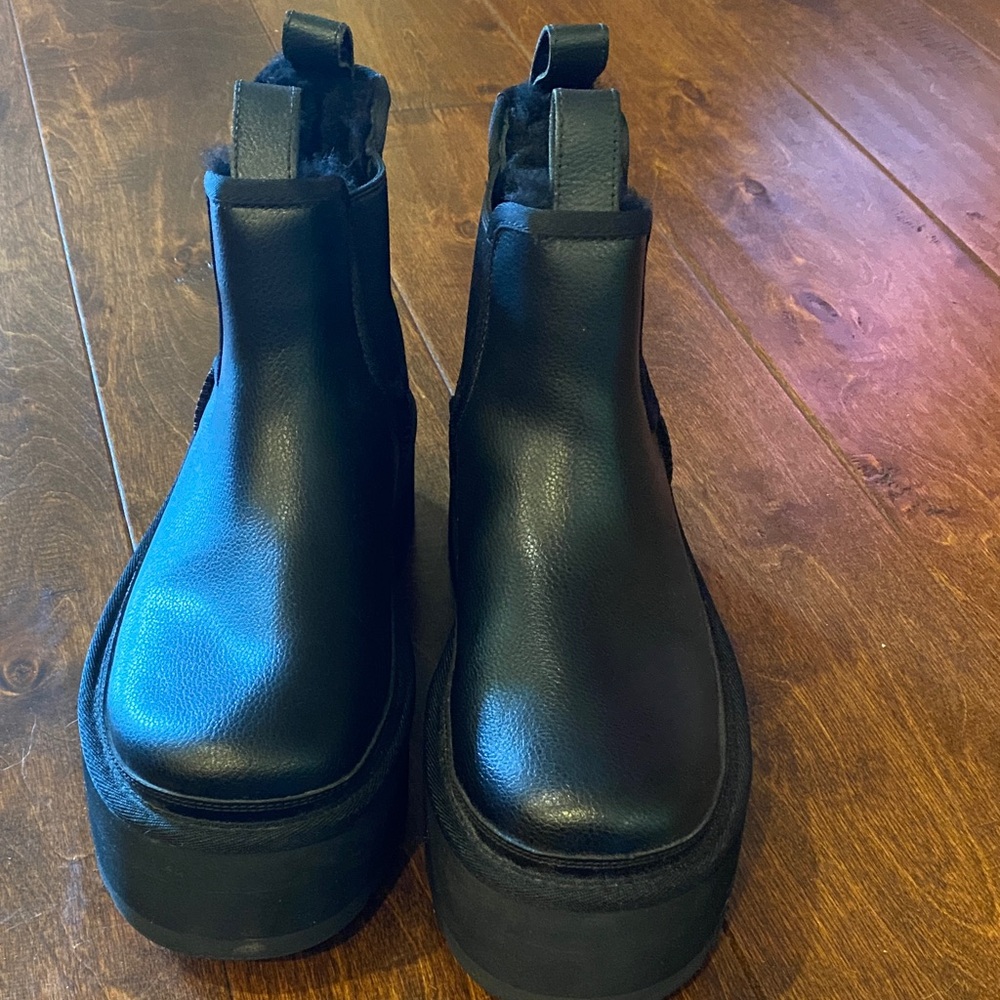 UGG Black Leather Platform Chelsea Neumel Ankle Boots